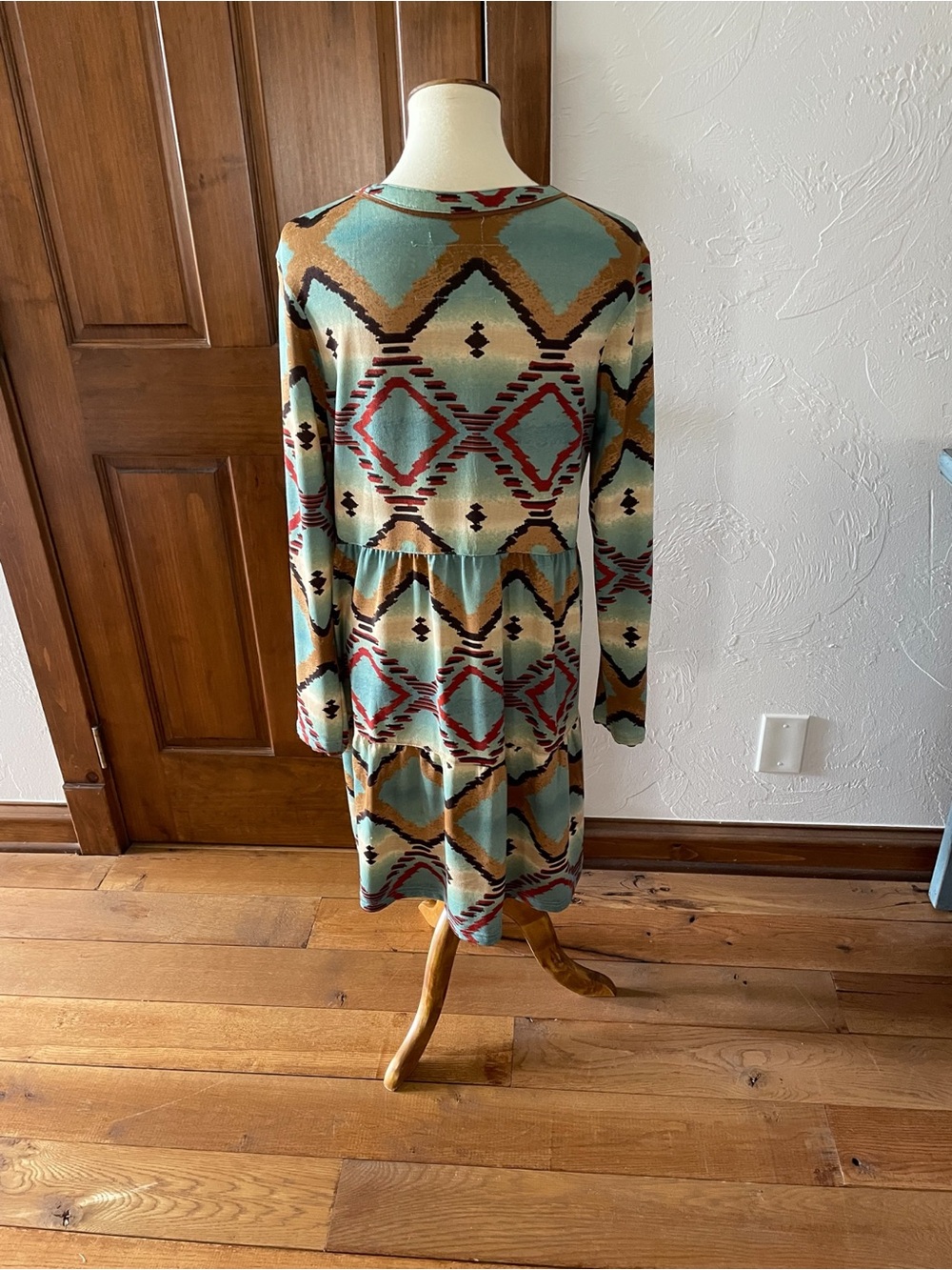 #271, Double D Ranchwear Boho Aztec Print Long Sleeve Tunic Dress, size M - Picture 3 of 3